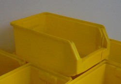 10x Used Size 4 Yellow Storage Bin 350x200x140mm H